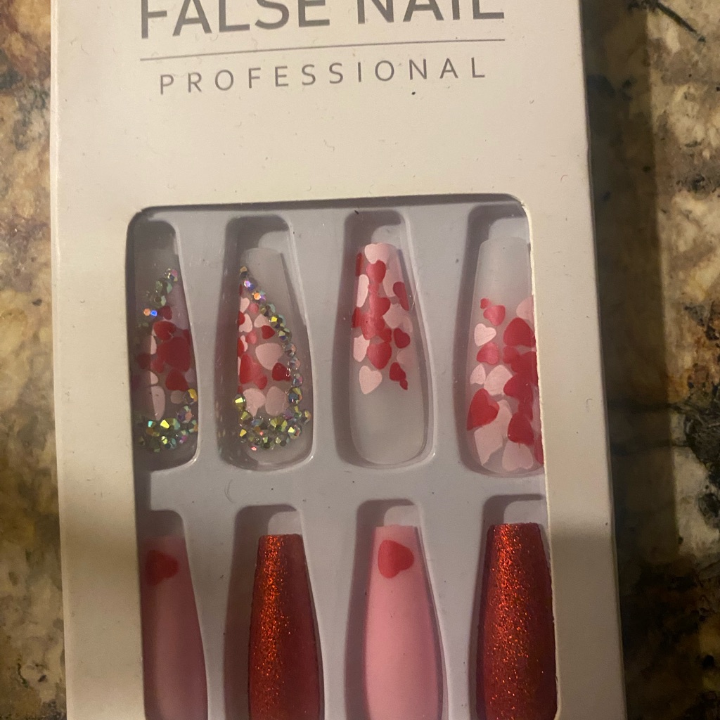 Designed Red False Nails